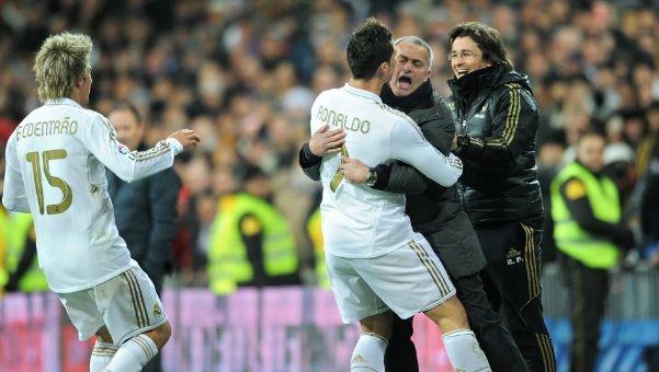 杨鸣：辽宁男篮进入新老更替时期，先打进季后赛再图发展