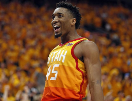 NBA常规赛明日精彩对决：森林狼迎战骑士，独行侠挑战爵士