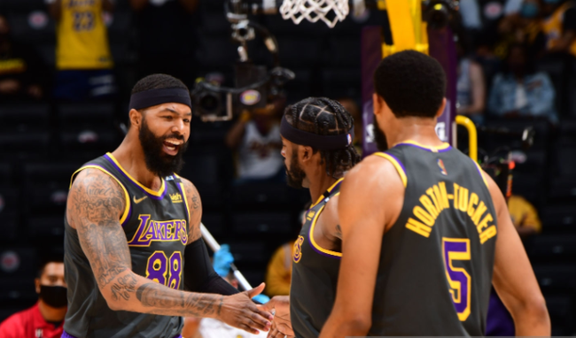 “这说不通”！世界杯抽签仪式上，特朗普提议给美式橄榄球改名